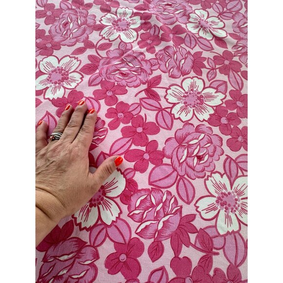 Vintage 70s flat /top sheet, pink and white flowers bedsheet, twin size bed - Picture 3 of 8